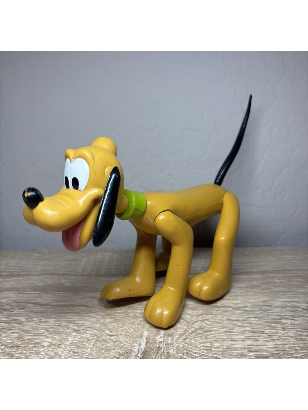 Walt Disney Pluto Poseable Vinyl Plastic Action Figure Toy Dog VTG 1970's Yellow